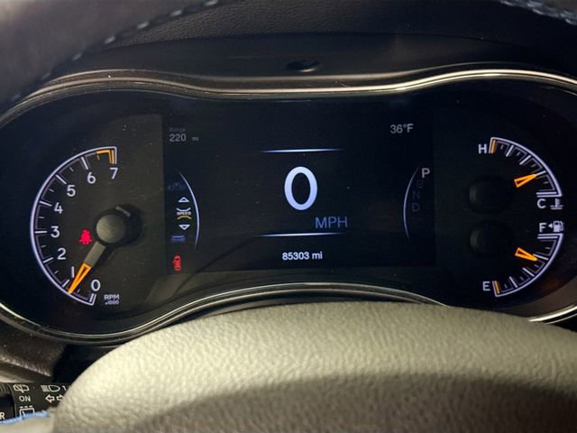 Used 2018 Jeep Grand Cherokee Laredo image 26