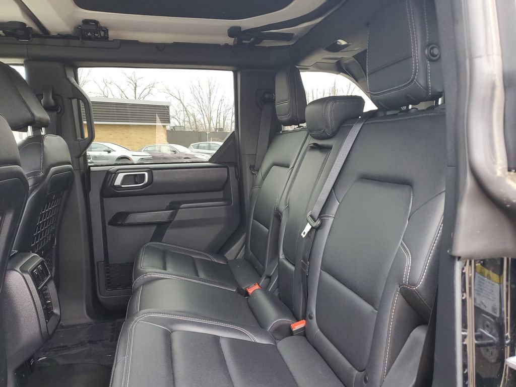 Certified 2025 Ford Bronco Badlands image 8
