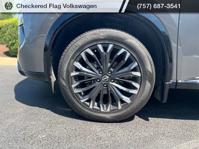 Used 2024 Nissan Rogue Platinum AWD/4WD image 5