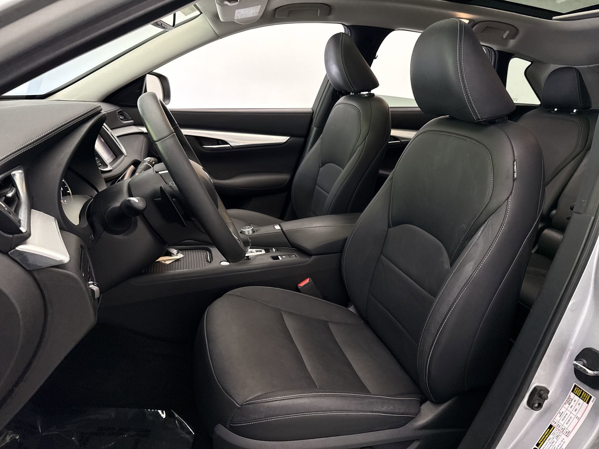 Used 2019 INFINITI QX50 Luxe AWD/4WD image 11