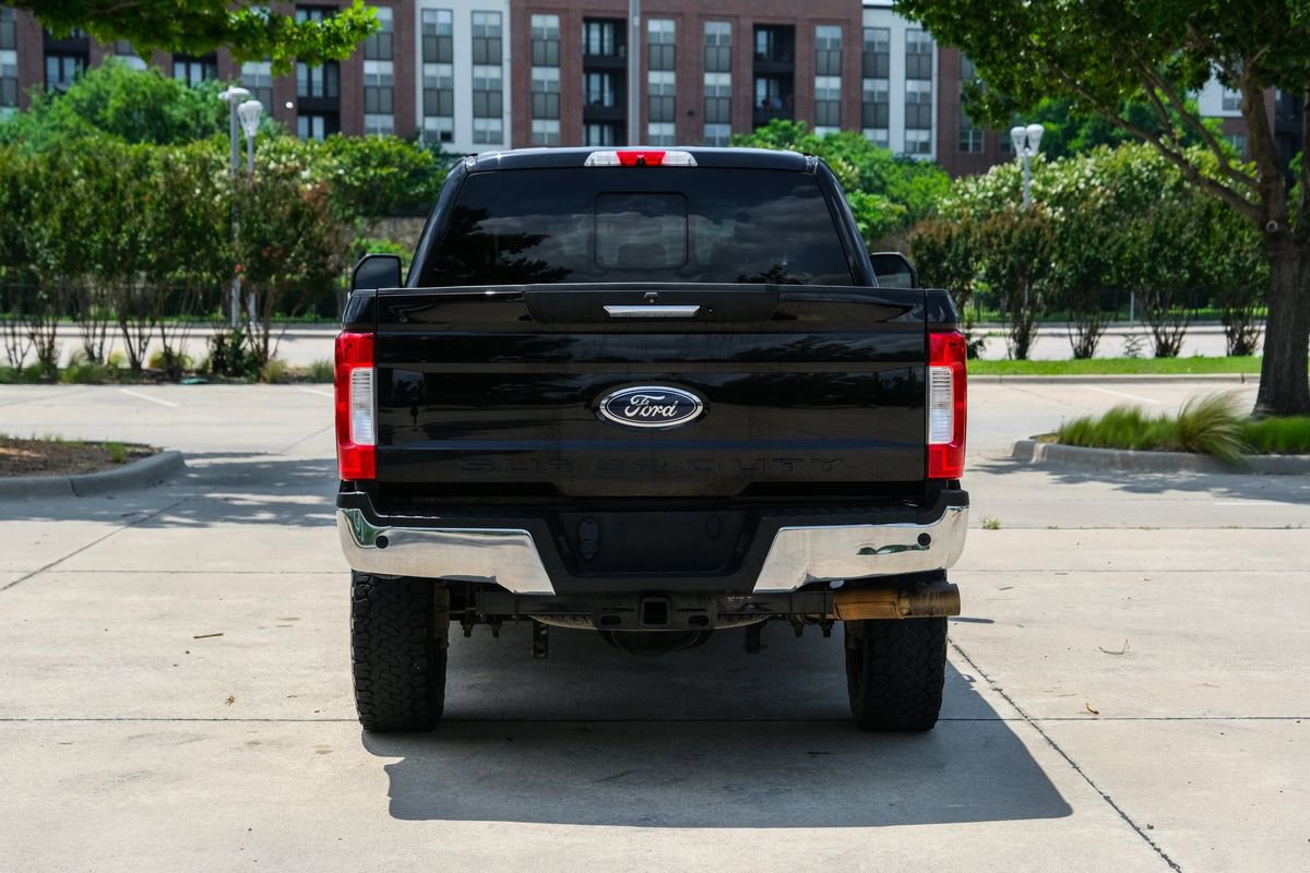 Used 2019 Ford F250 Lariat w/ Lariat Value Package AWD/4WD image 18