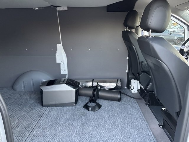 Used 2023 Mercedes-Benz Metris Cargo image 18