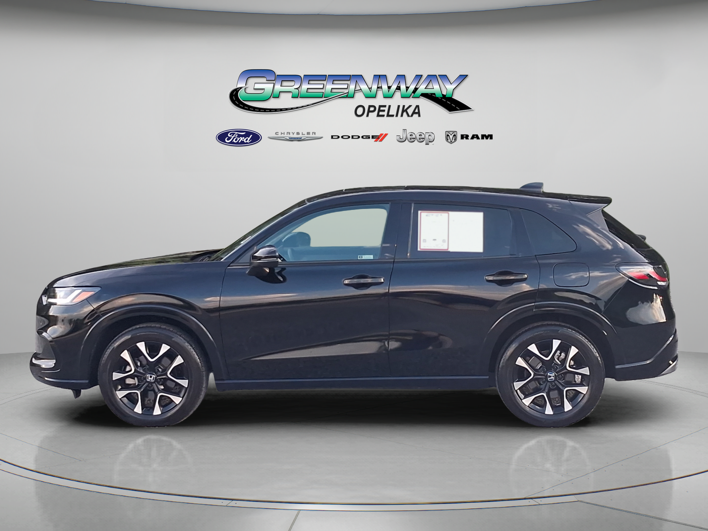 Used 2026 Honda HR-V EX-L image 4