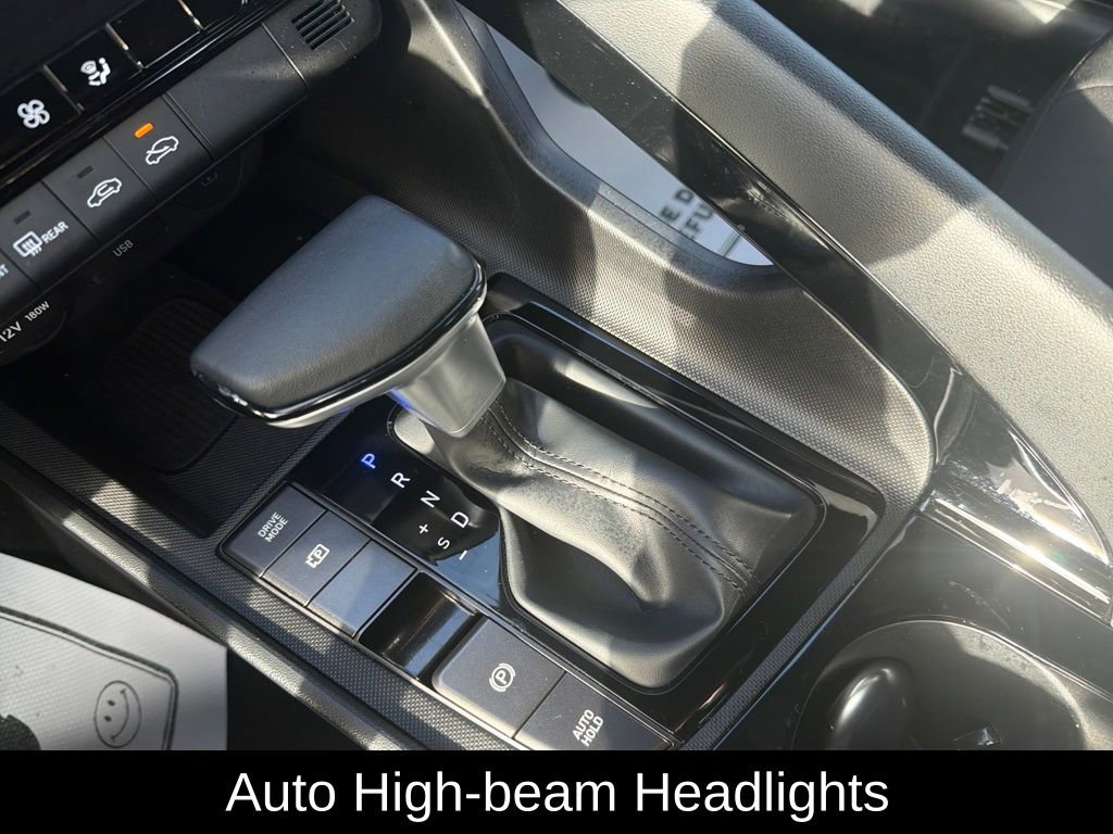 Certified 2025 Hyundai Elantra SEL image 16