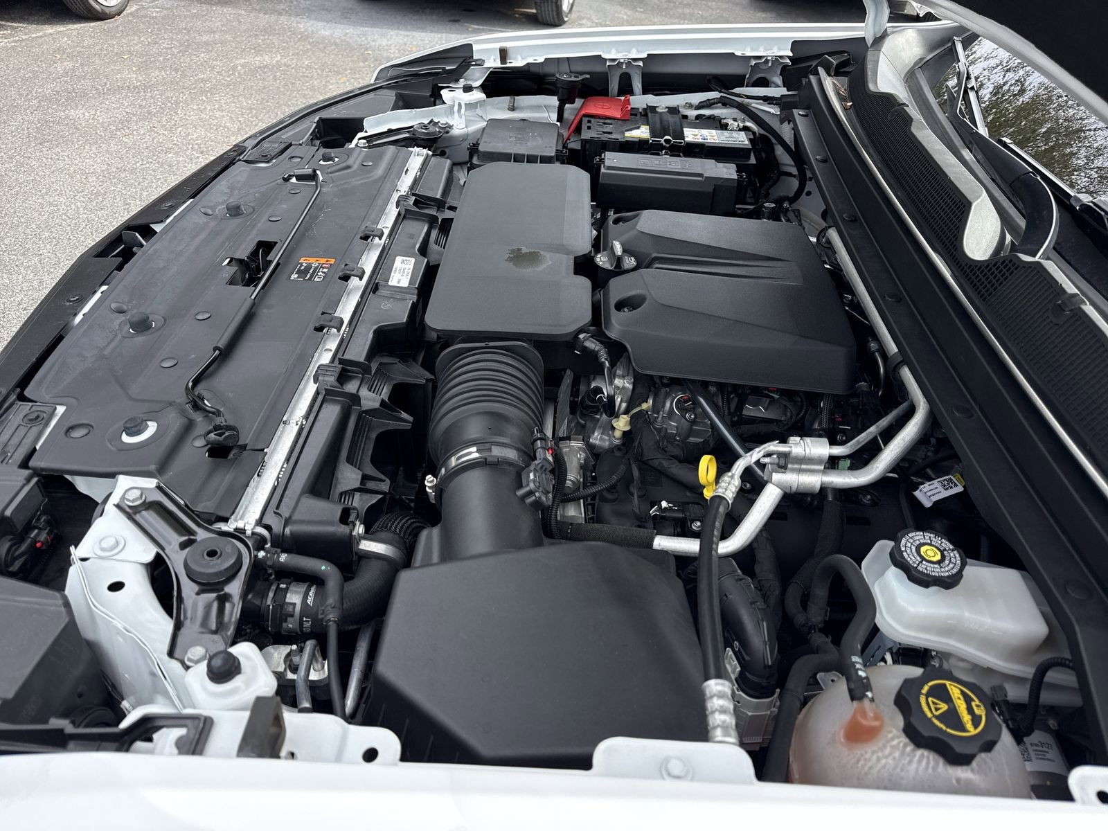 Used 2024 Chevrolet Colorado LT image 28