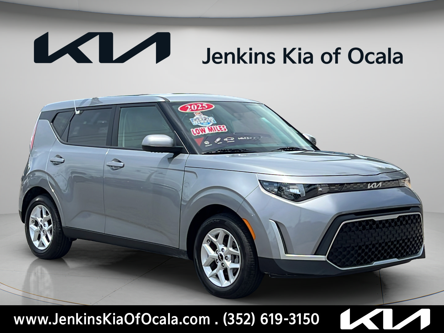 Certified 2025 Kia Soul LX w/ LX Technology Package FWD image 1
