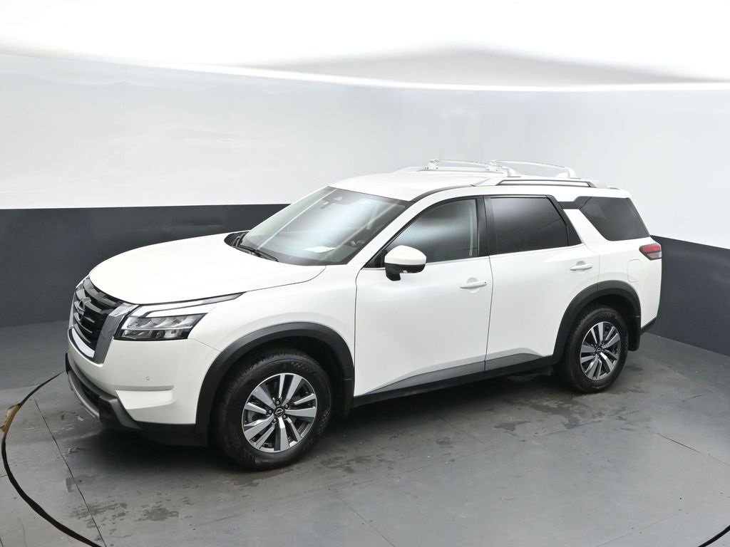 Used 2024 Nissan Pathfinder SL image 32