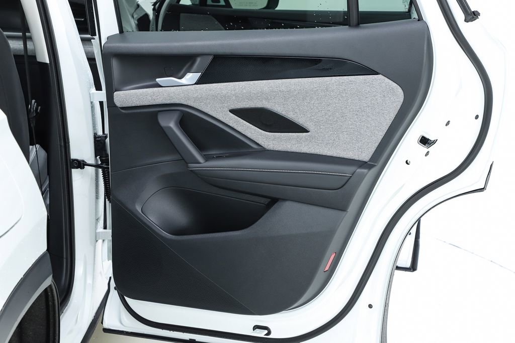 New 2026 Volkswagen Tiguan S image 30