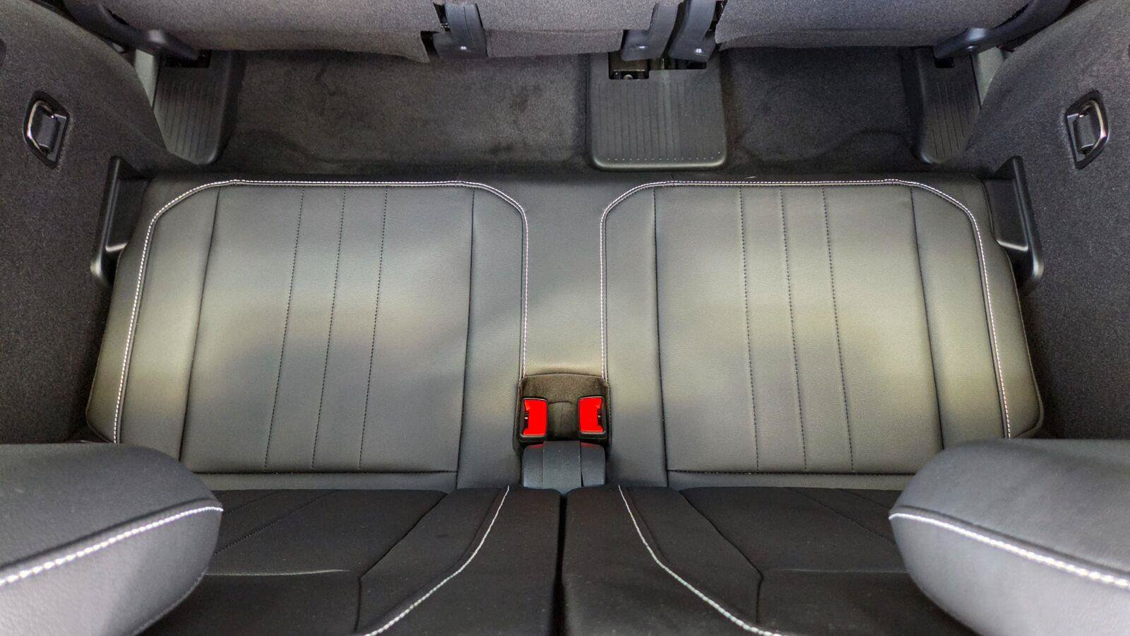 Used 2023 Volkswagen Tiguan SE R-Line FWD image 63