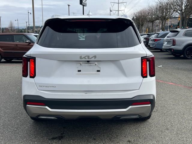 Certified 2024 Kia Sorento S image 8