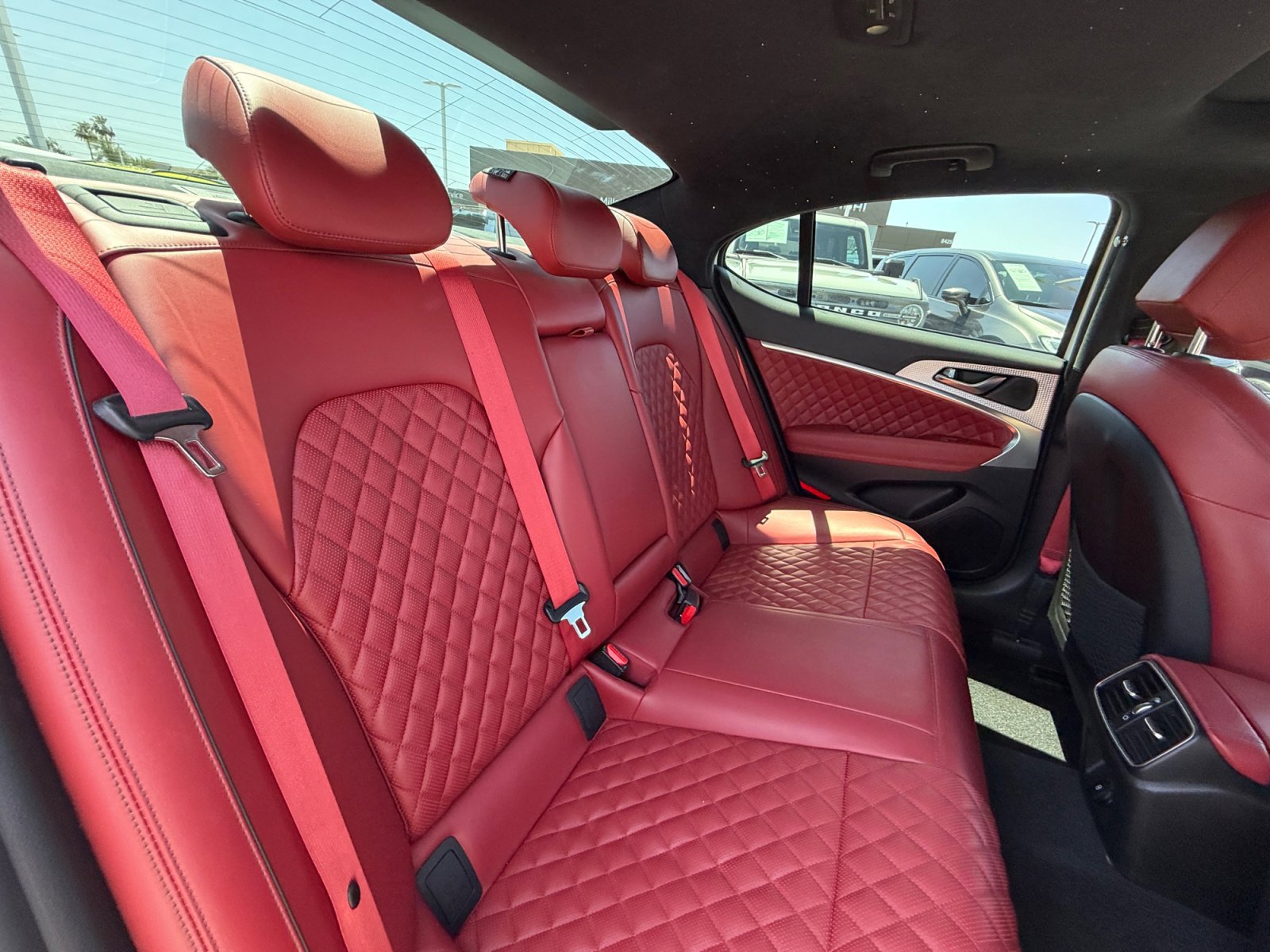 Used 2022 Genesis G70 3.3T Launch Edition RWD image 18