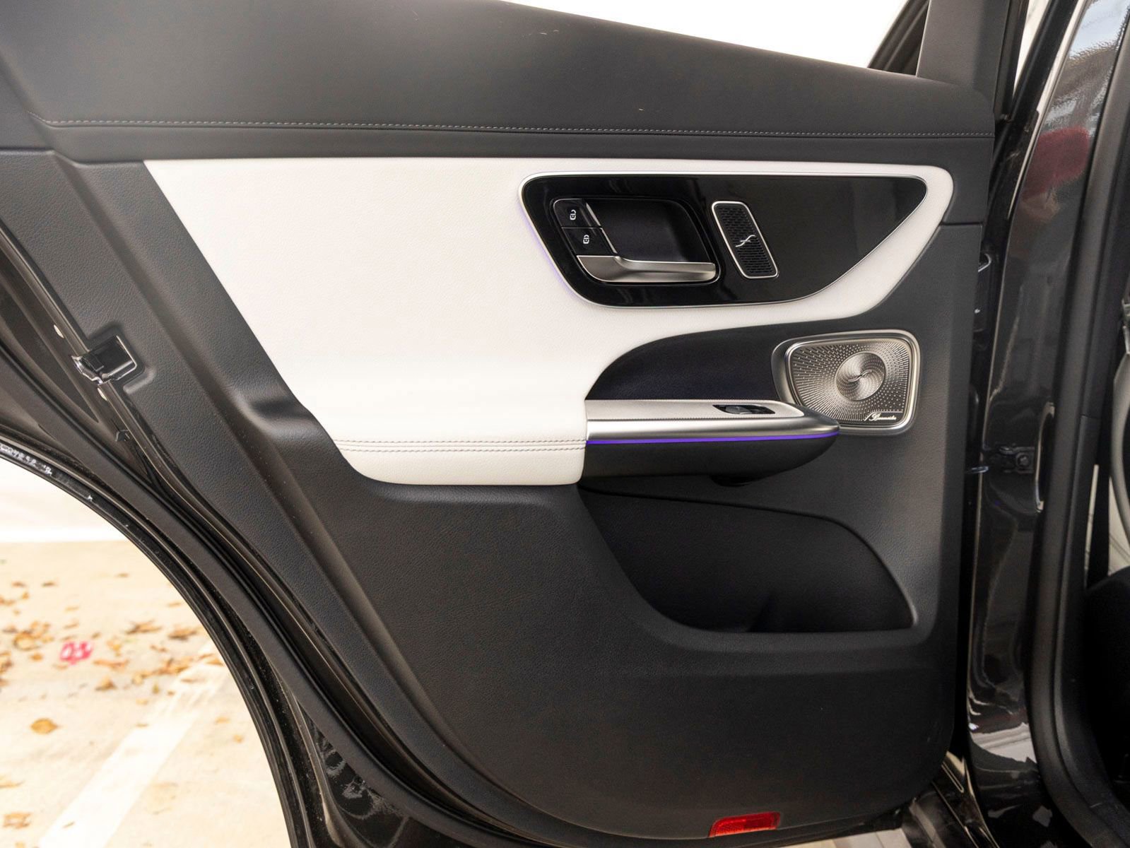 New 2026 Mercedes-Benz GLC 300 image 18