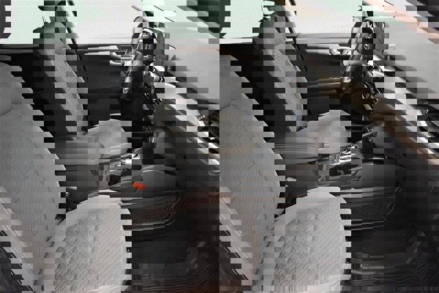 Used 2020 Ford Escape SE image 21