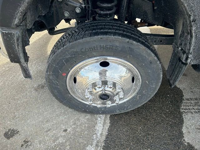 New 2026 Ford F550 4x4 Regular Cab Super Duty image 9