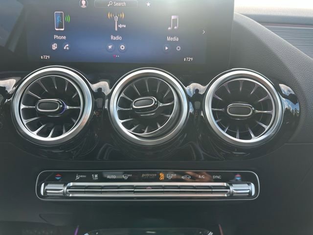 Used 2026 Mercedes-Benz GLA 250 4MATIC image 33