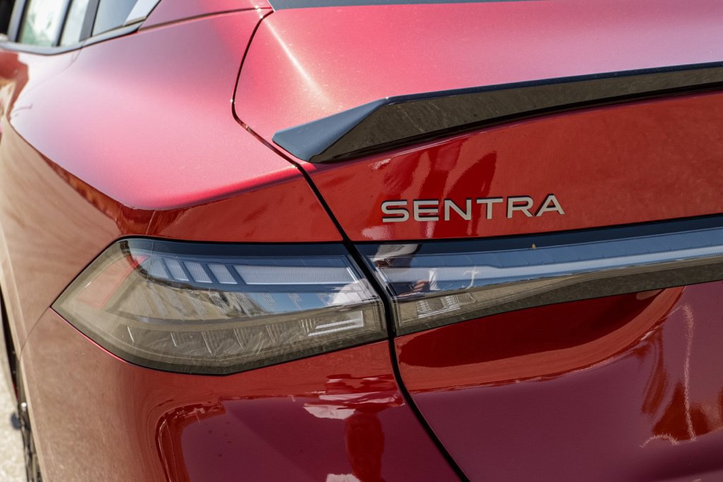 New 2027 Nissan Sentra SR FWD image 13