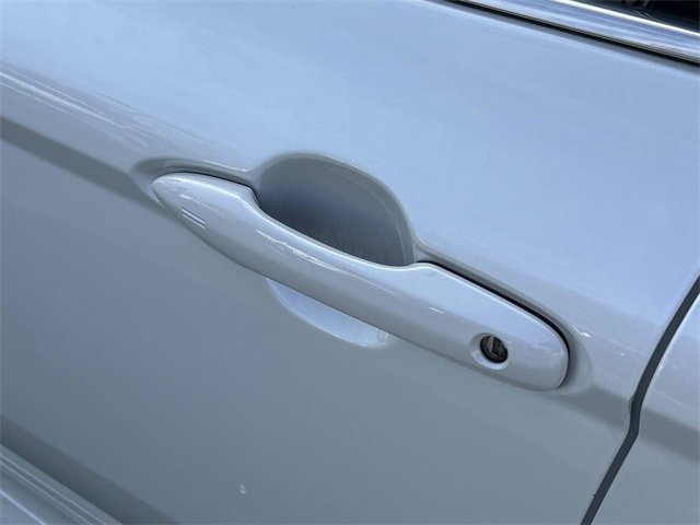 Used 2018 Toyota Camry XLE image 13