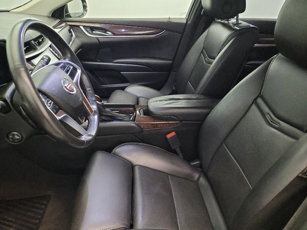 Used 2013 Cadillac XTS Premium image 17