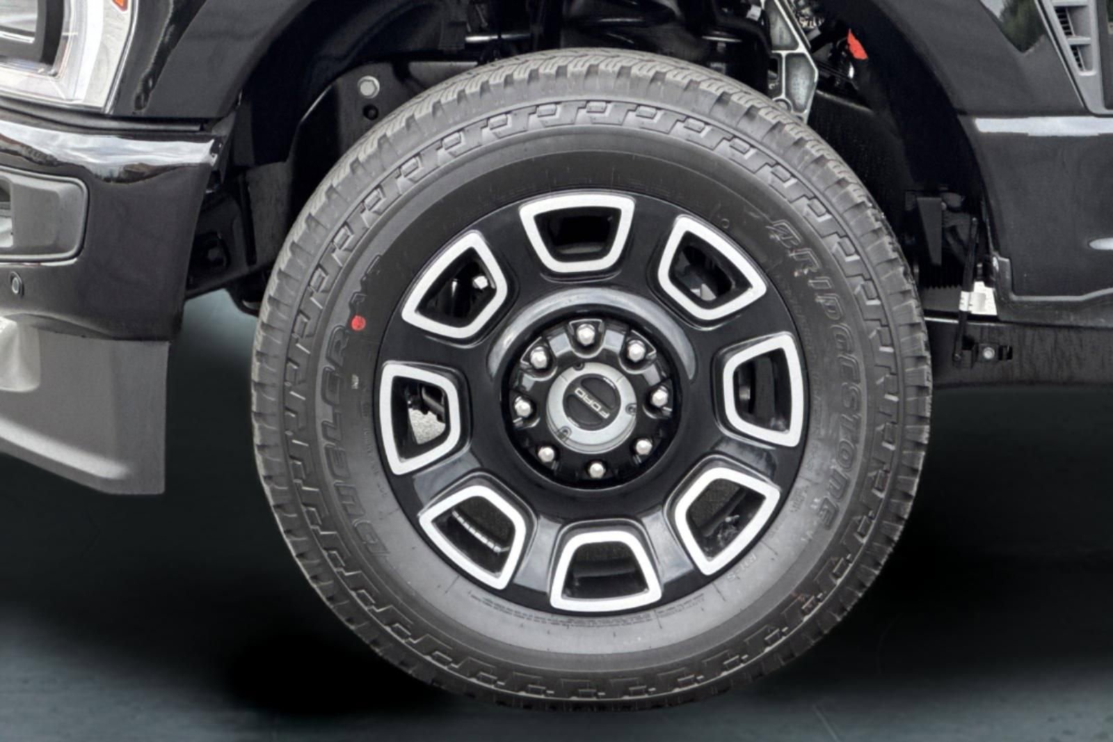 New 2026 Ford F350 Platinum image 30