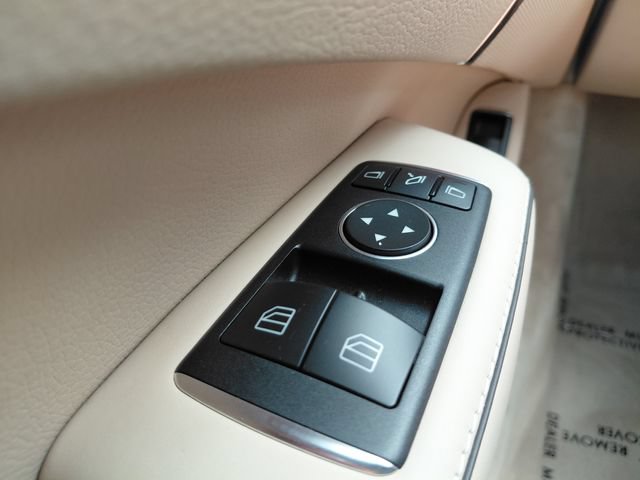 Used 2018 Mercedes-Benz SL 550 image 18