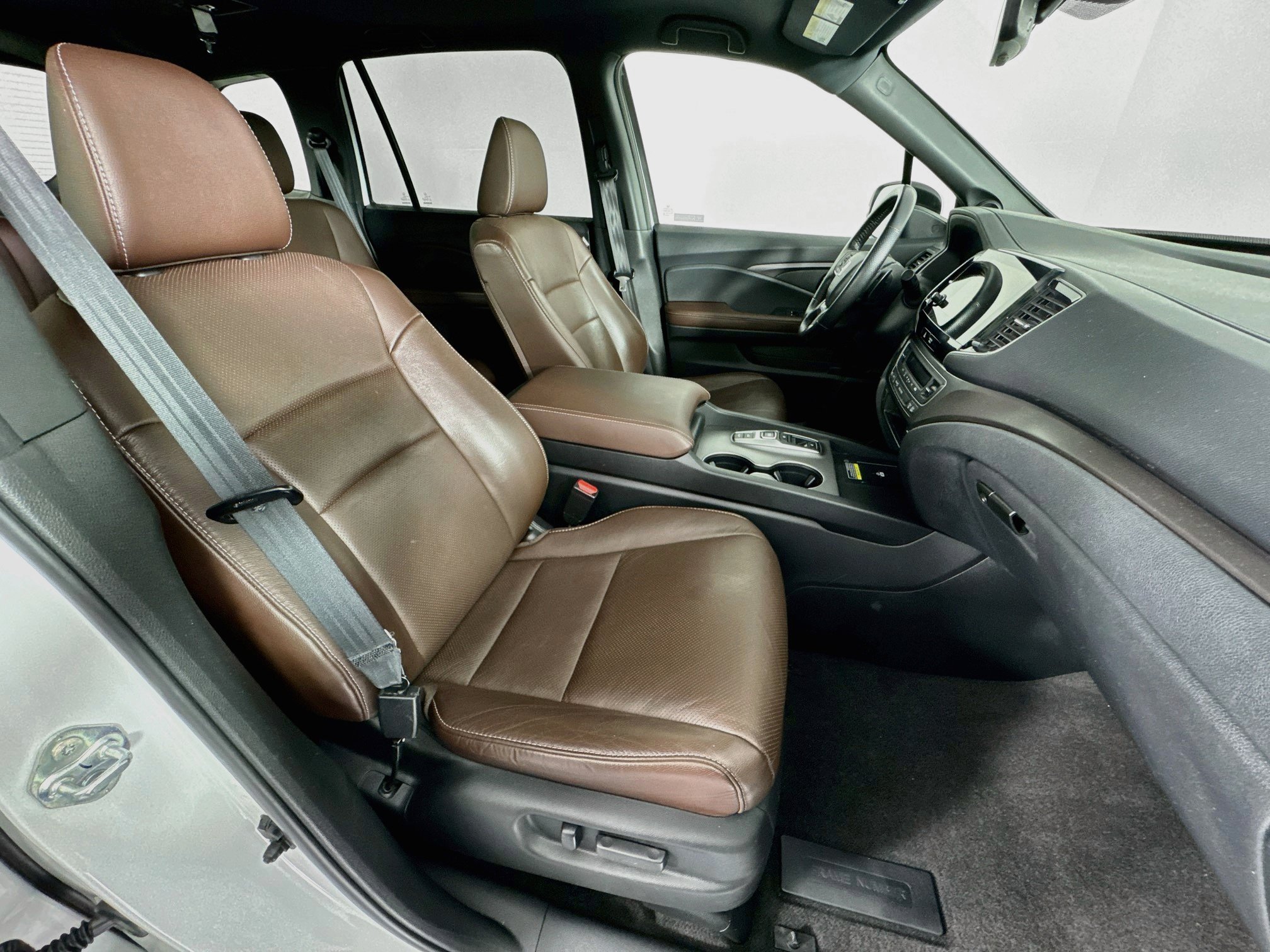 Certified 2024 Honda Passport EX-L image 27