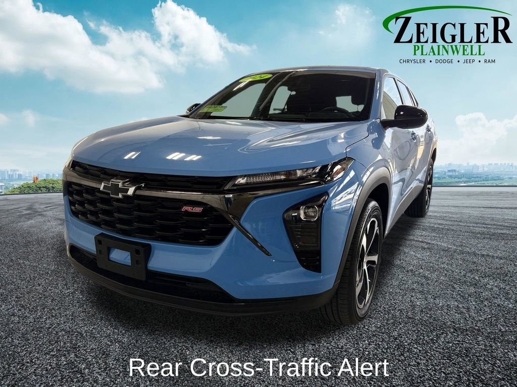 Used 2024 Chevrolet Trax RS w/ Driver Confidence Package image 9