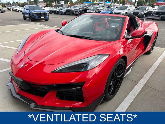 Used 2024 Chevrolet Corvette Z06 w/ Stealth Interior Trim Package RWD image 11