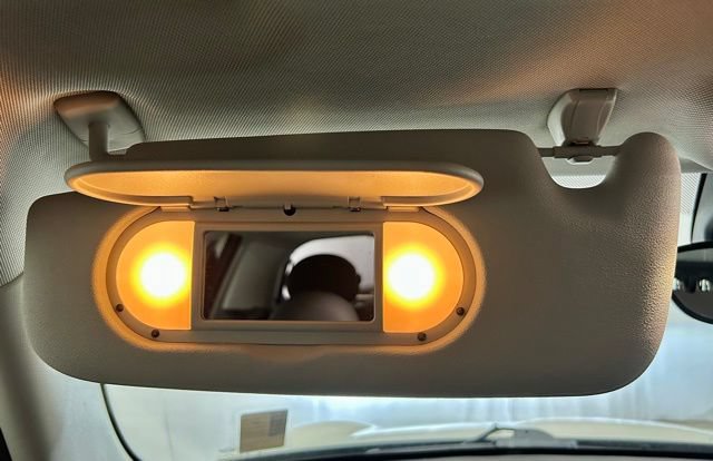 Used 2022 MINI Cooper 4-Door Hardtop FWD image 43