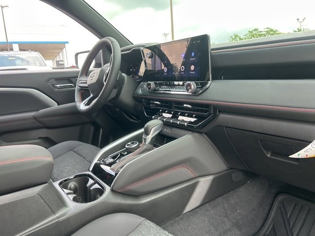 Used 2025 Chevrolet Colorado Z71 w/ Technology Package image 33