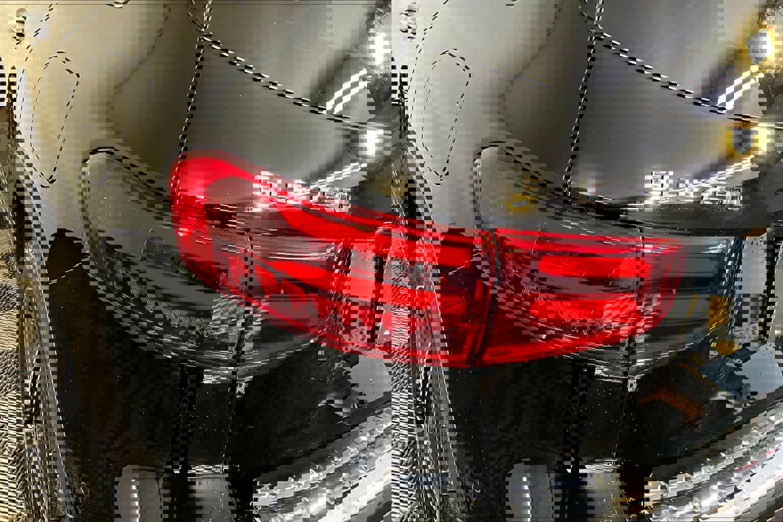 New 2026 Mercedes-Benz GLB 250 4MATIC image 5