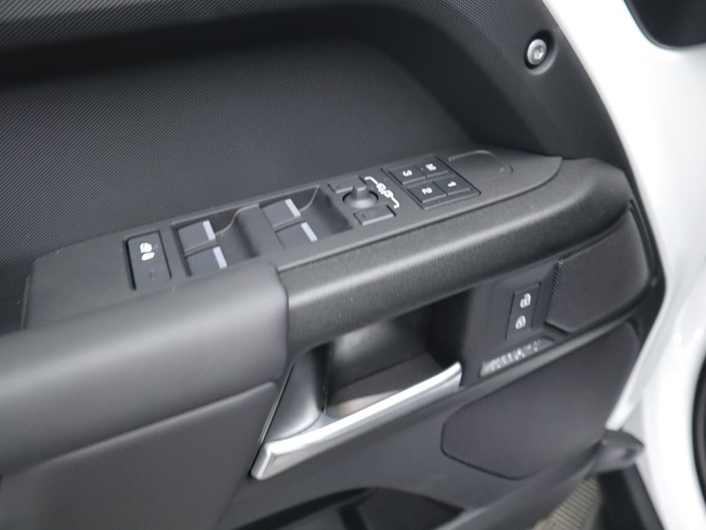 New 2025 Land Rover Defender 130 V8 image 24