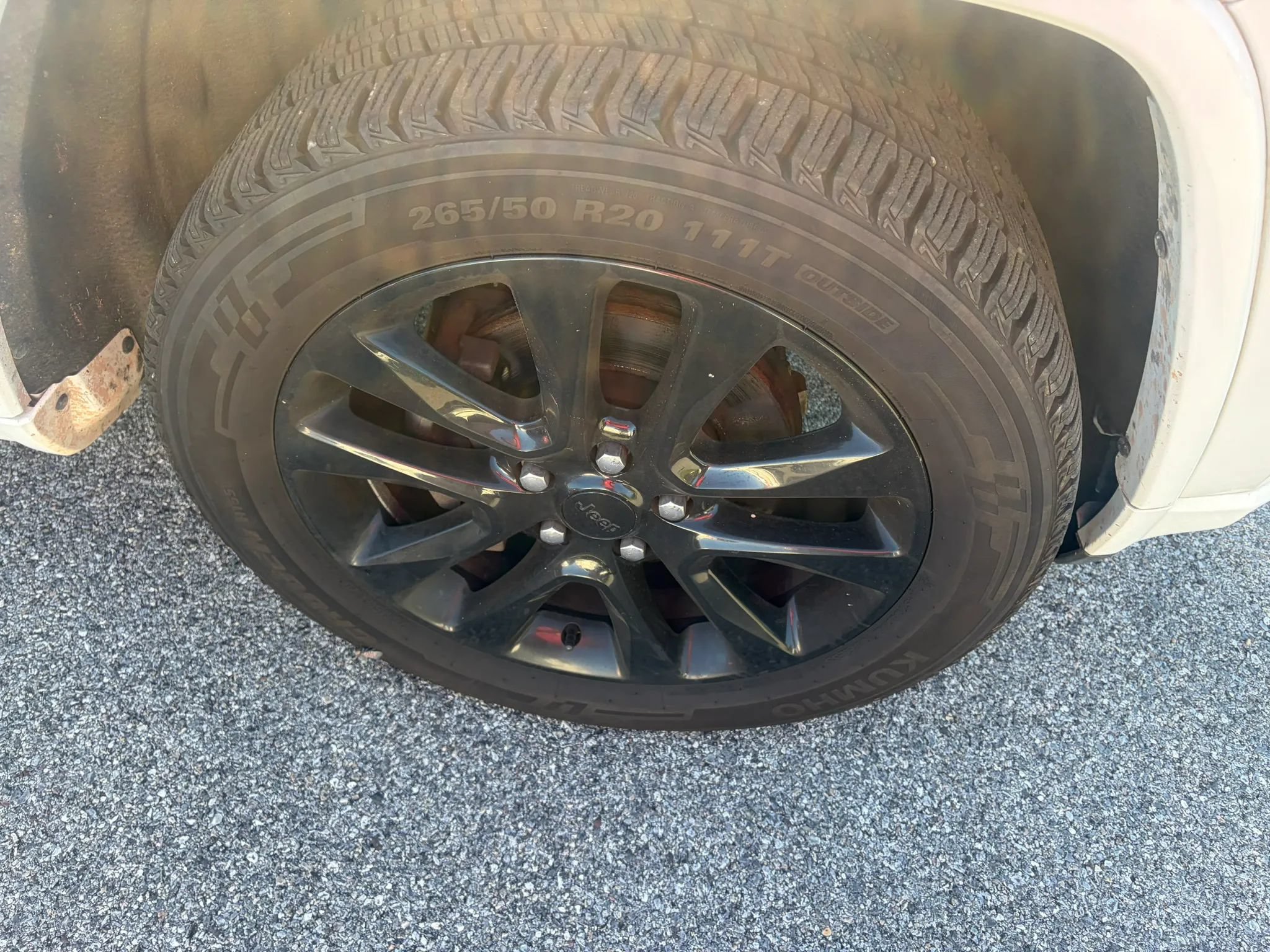 Used 2019 Jeep Grand Cherokee Altitude AWD/4WD image 24