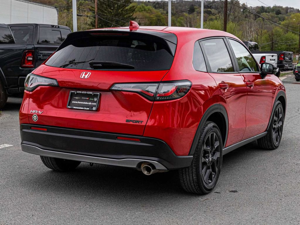 Used 2025 Honda HR-V Sport image 4