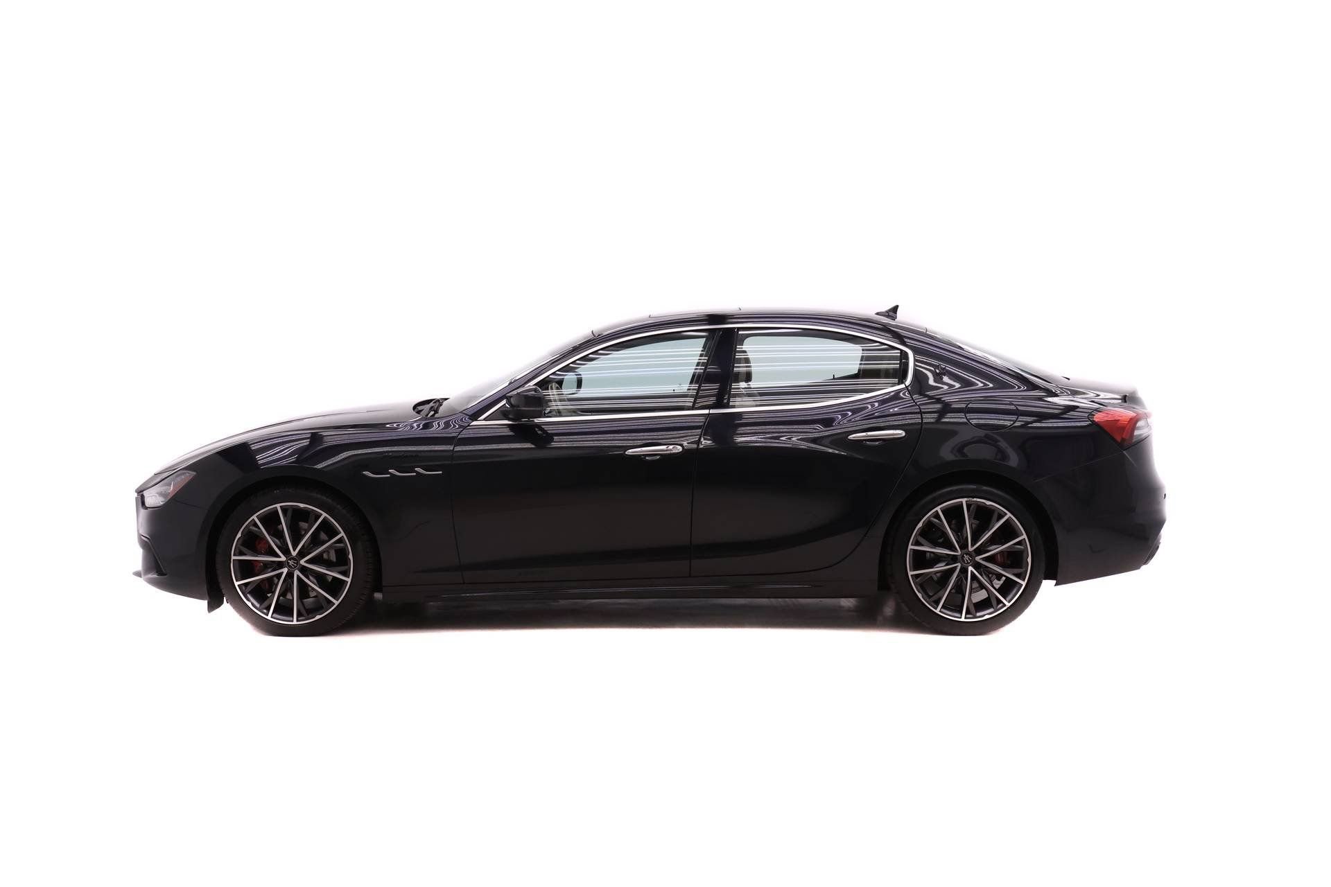 Used 2022 Maserati Ghibli Modena Q4 image 3