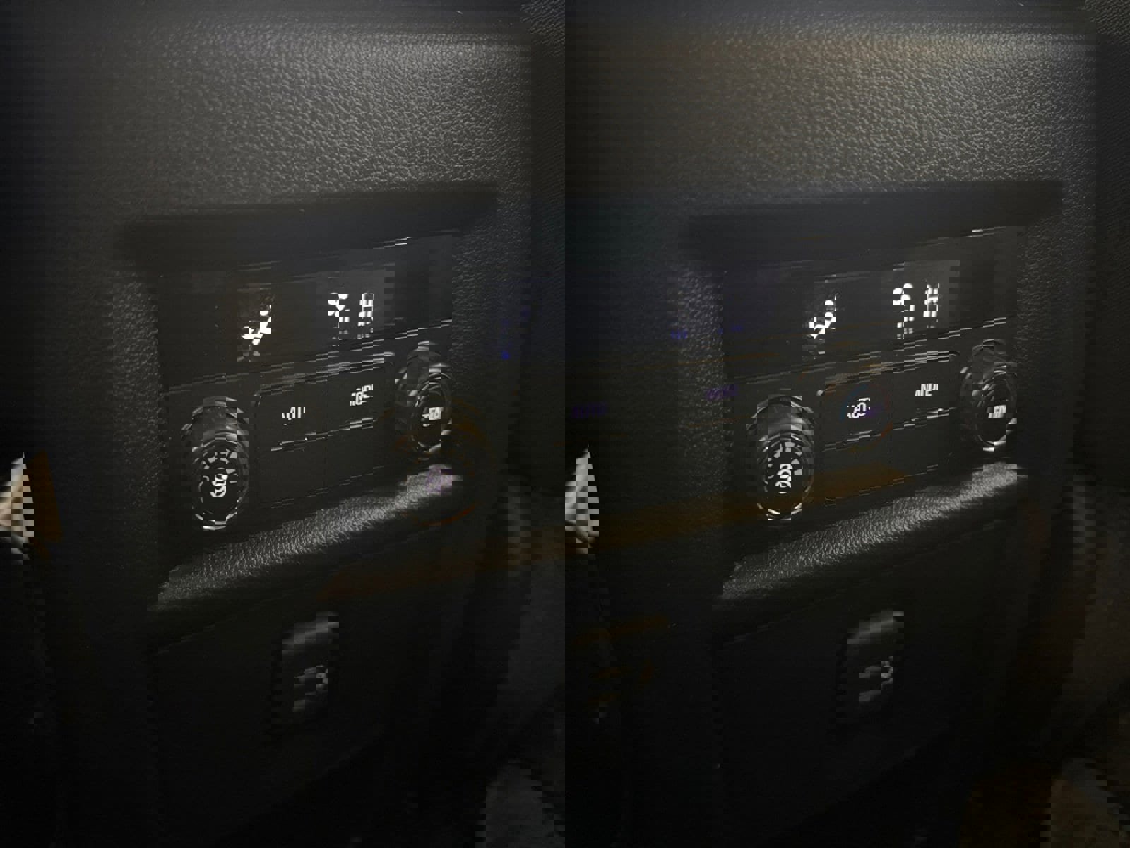 Used 2020 Chevrolet Traverse LT w/ Driver Confidence II Package image 19