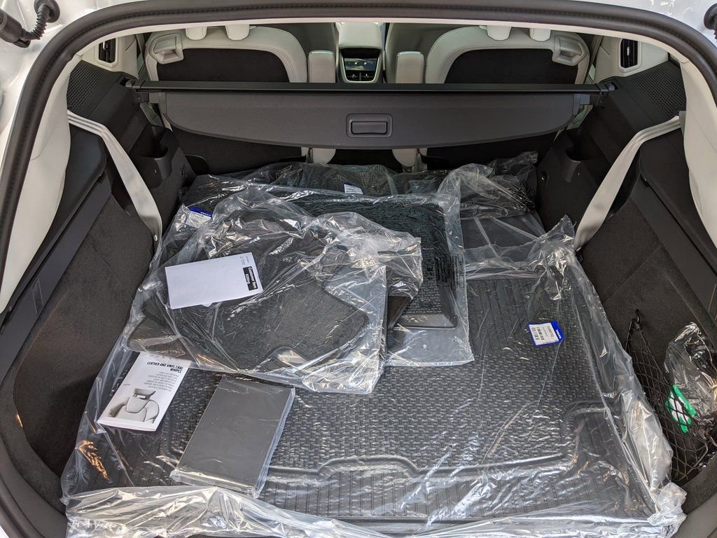 New 2025 Volvo EX90 Plus w/ Protection Package Premier image 26