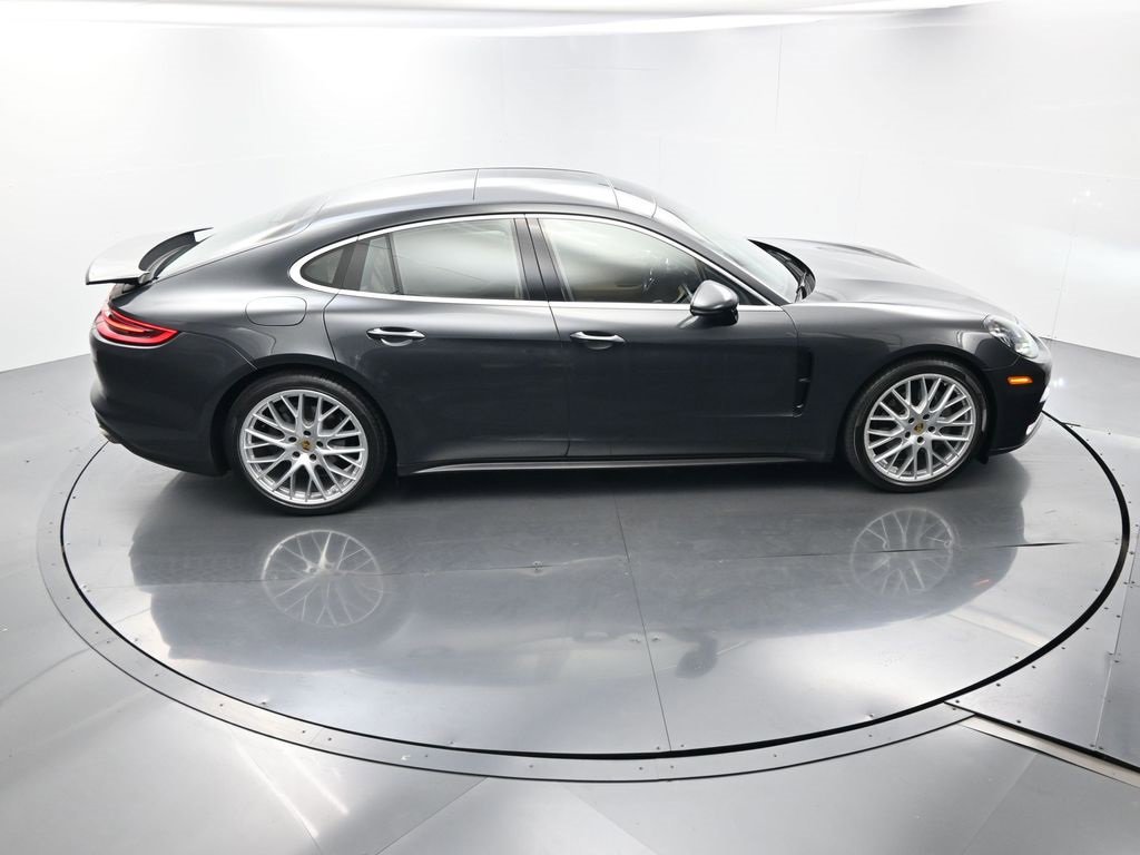 Used 2018 Porsche Panamera 4S image 39