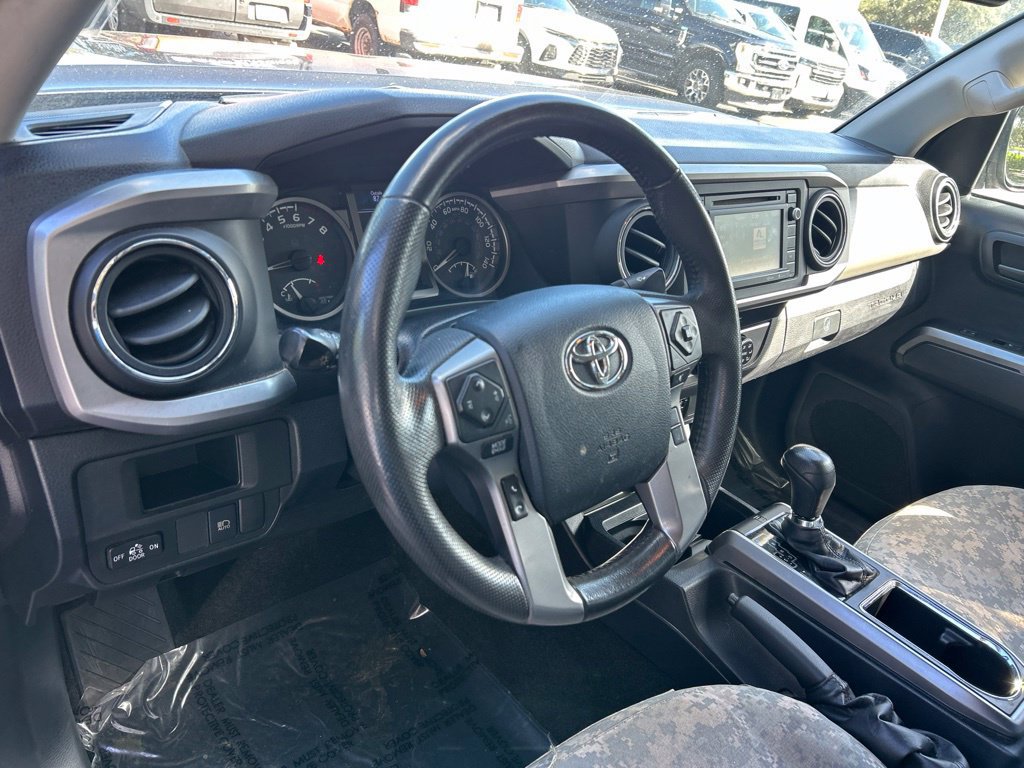 Used 2019 Toyota Tacoma SR5 AWD/4WD image 21