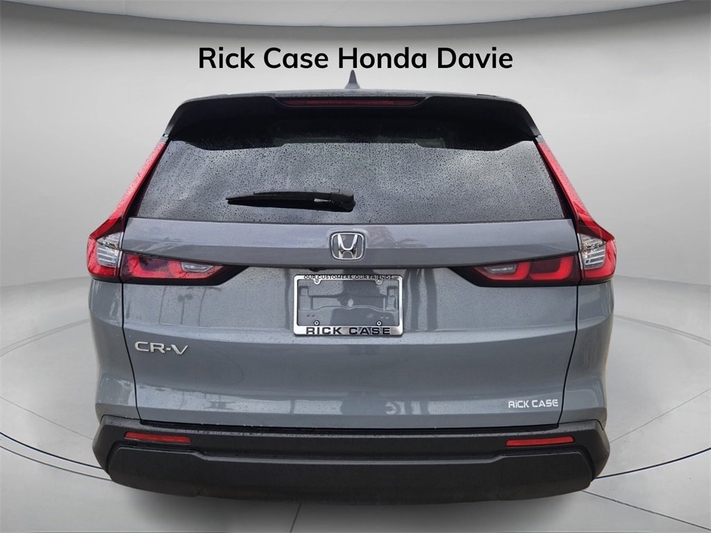 Used 2025 Honda CR-V LX image 6