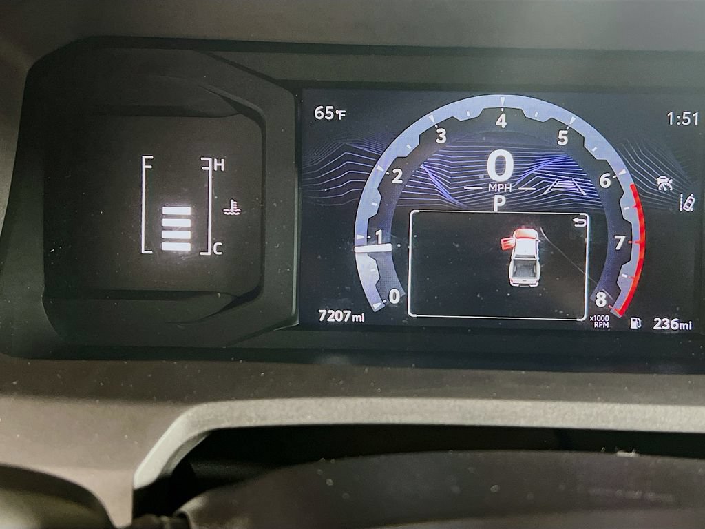 Certified 2025 Toyota Tacoma SR5 AWD/4WD image 11
