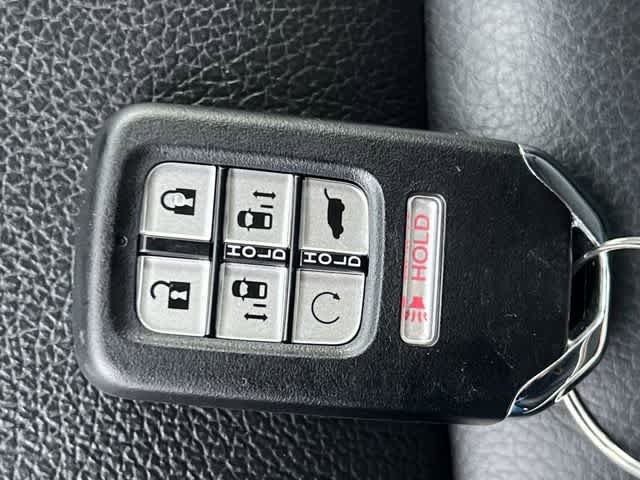 Used 2023 Honda Odyssey Touring image 21