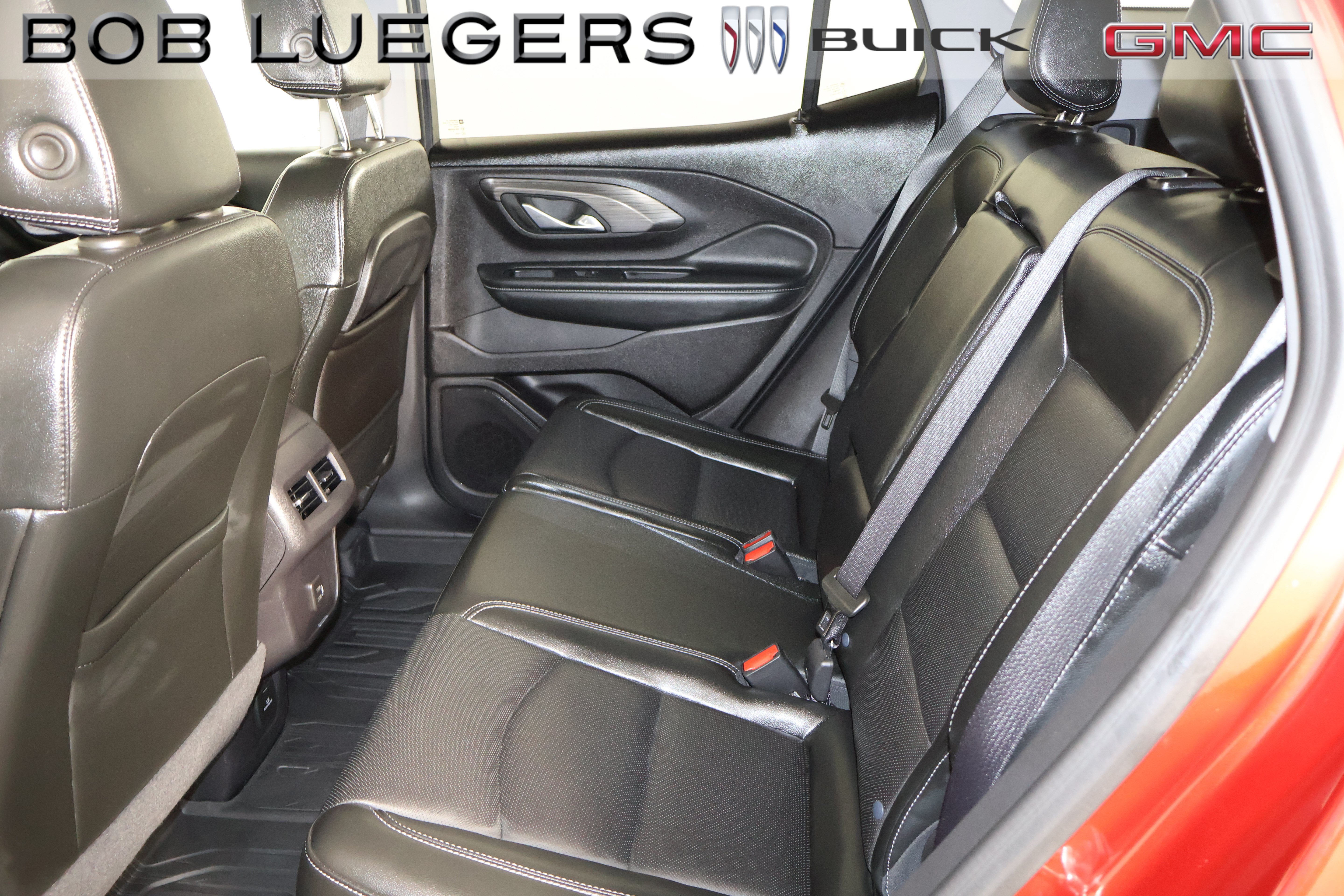 Certified 2024 GMC Terrain SLT w/ LPO, Floor Liner Package AWD/4WD image 11