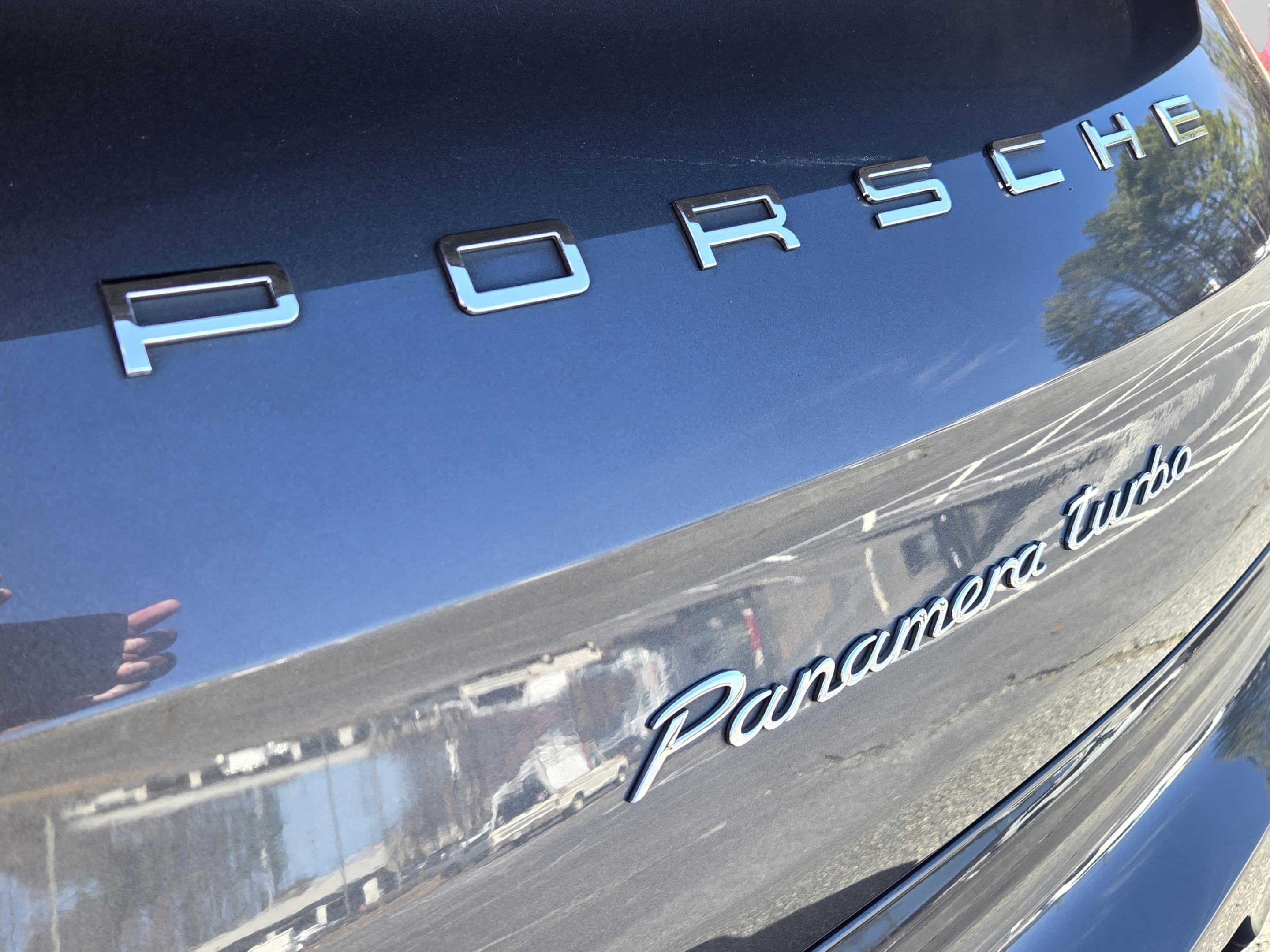 Used 2015 Porsche Panamera Turbo S image 36