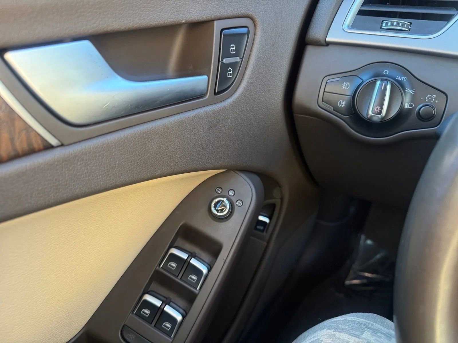 Used 2015 Audi A4 2.0T Premium w/ Audi MMI Navigation image 21