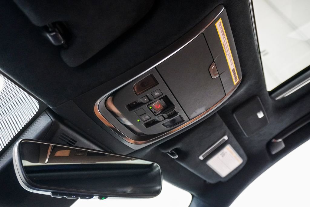 Used 2024 Lexus LS 500 AWD w/ Interior Upgrade Package image 32