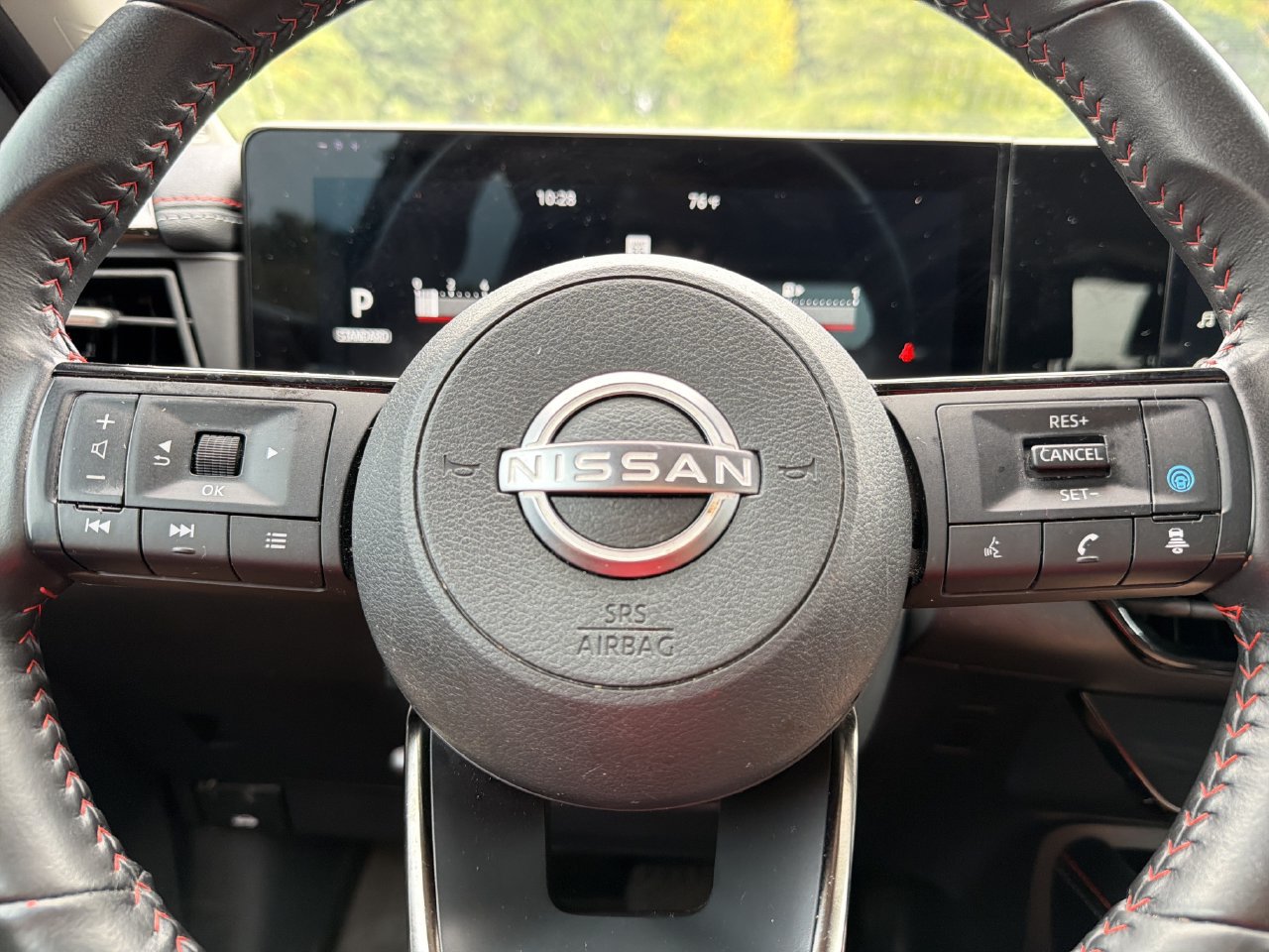 Certified 2025 Nissan Kicks SR FWD image 13