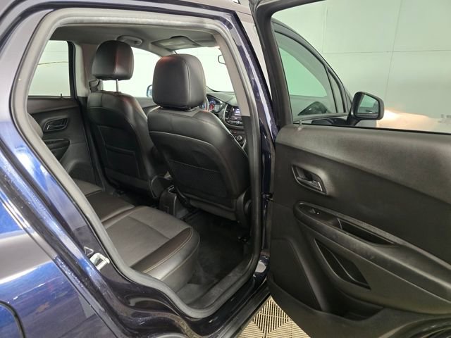 Used 2021 Chevrolet Trax LT w/ Driver Confidence Package image 16