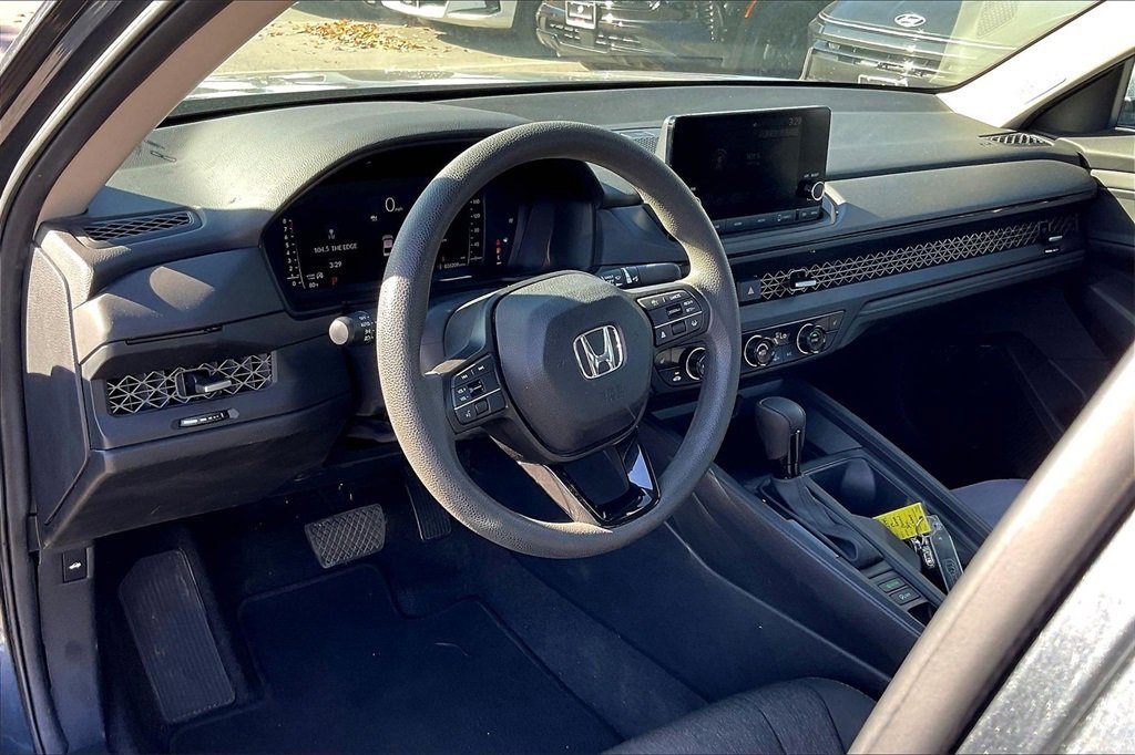 Used 2024 Honda Accord EX image 32