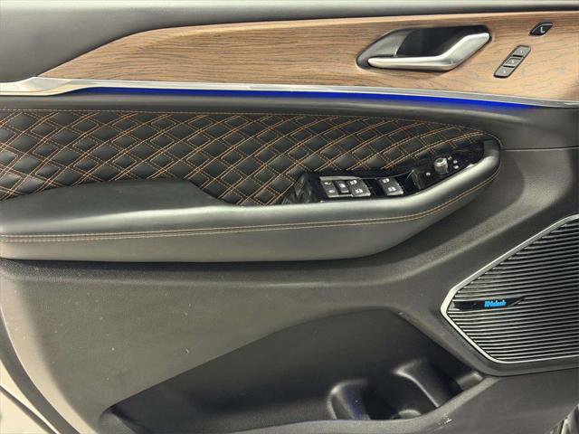 Certified 2024 Jeep Grand Cherokee Summit w/ Luxury Tech Group V image 14