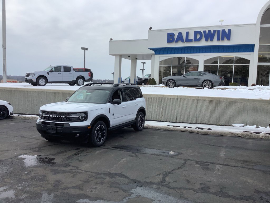 New 2025 Ford Bronco Sport Outer Banks w/ Outer Banks Tech Package+ image 3